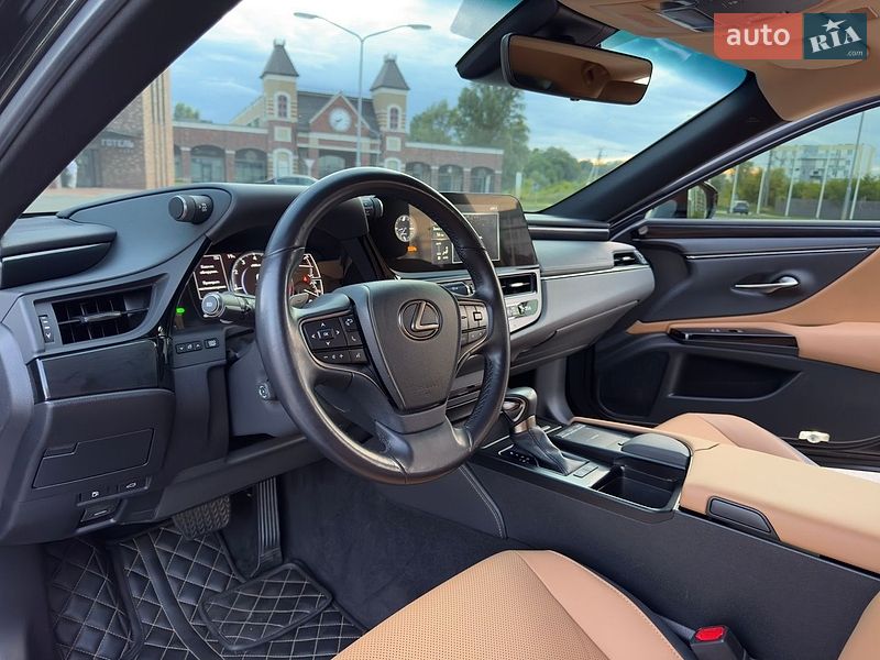 Седан Lexus ES 2021 в Києві