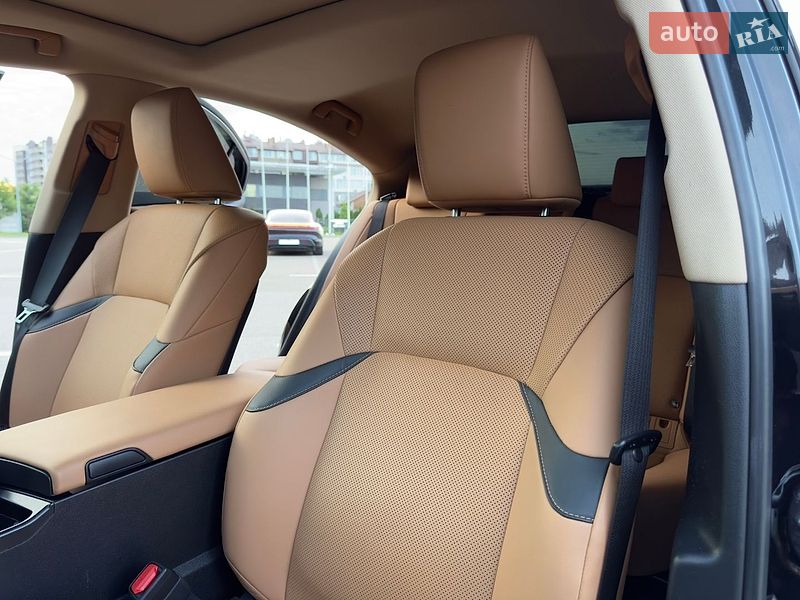 Седан Lexus ES 2021 в Києві