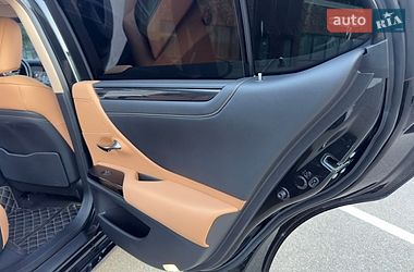 Седан Lexus ES 2021 в Києві