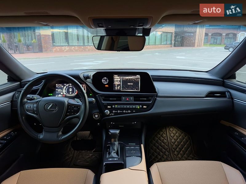 Седан Lexus ES 2021 в Києві