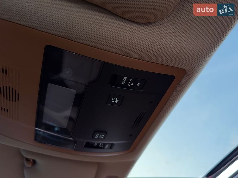 Седан Lexus ES 2021 в Києві