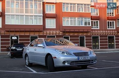 Lexus ES  2005