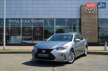 Lexus ES 2017
