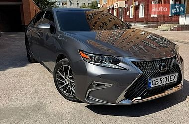Lexus ES  2017