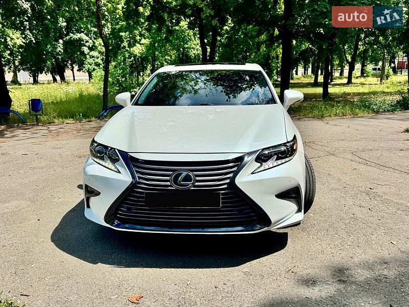 Lexus ES 2015