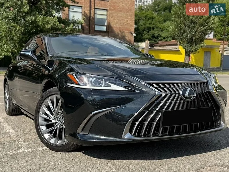 Lexus ES 2024