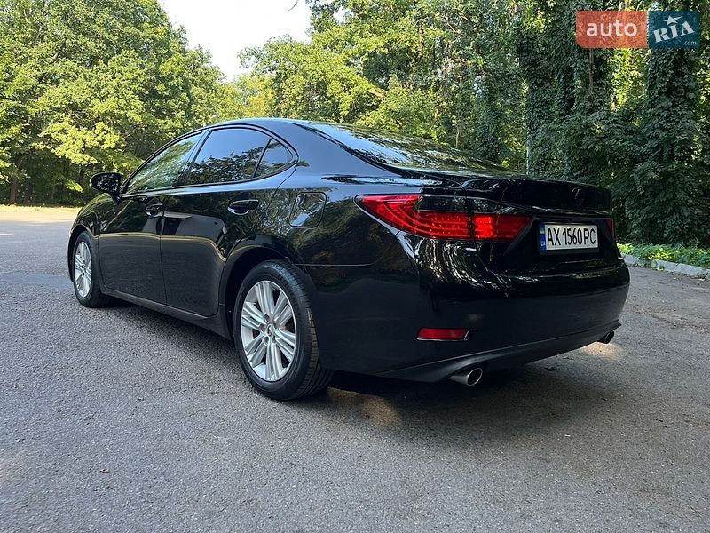 Седан Lexus ES 2014 в Харькове