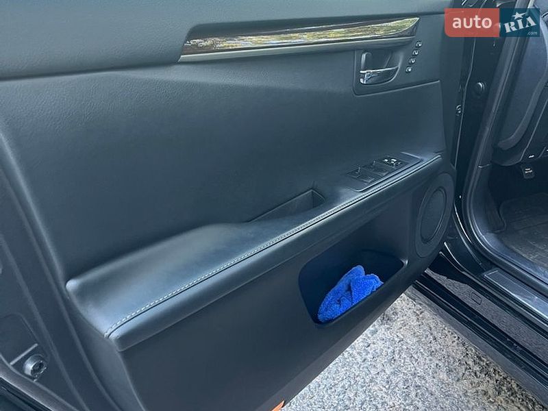 Седан Lexus ES 2014 в Харькове