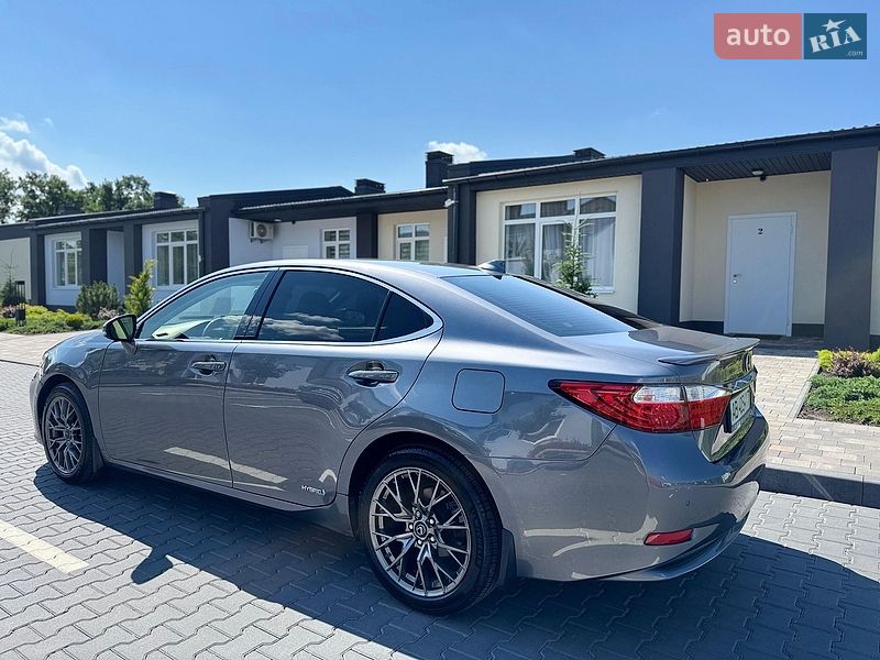 Седан Lexus ES 2015 в Києві фото 15 Седан Lexus ES 2015 в Києві
