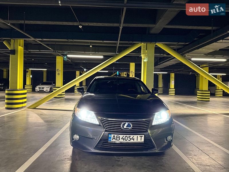 Седан Lexus ES 2015 в Києві фото 20 Седан Lexus ES 2015 в Києві