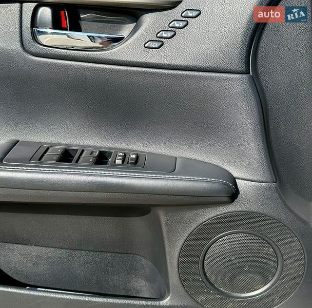 Седан Lexus ES 2012 в Києві