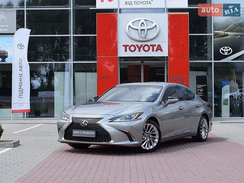Седан Lexus ES 2021 в Житомирі