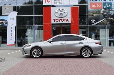 Седан Lexus ES 2021 в Житомирі