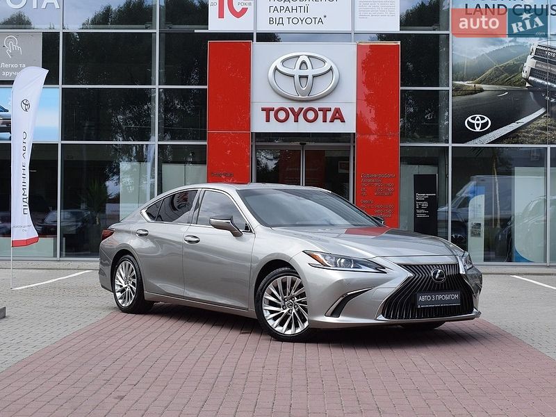 Седан Lexus ES 2021 в Житомирі