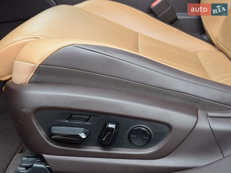 Седан Lexus ES 2021 в Житомирі