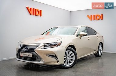 Lexus ES  2013