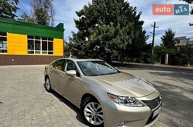 Седан Lexus ES 2015 в Одессе Седан Lexus ES 2015 в Одессе