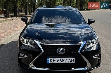 Lexus ES  2016