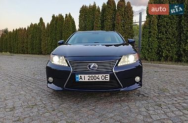 Седан Lexus ES 2013 в Киеве