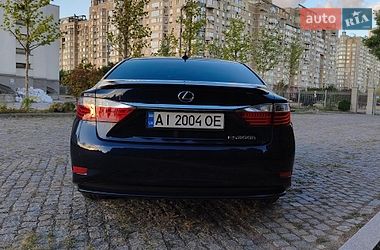 Седан Lexus ES 2013 в Киеве