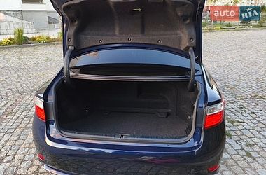 Седан Lexus ES 2013 в Киеве