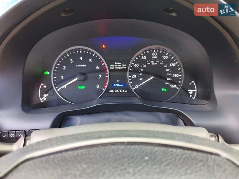 Седан Lexus ES 2013 в Киеве