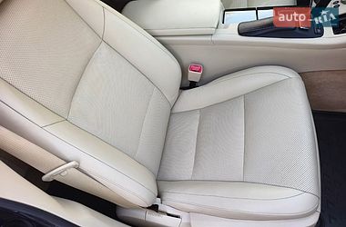 Седан Lexus ES 2013 в Киеве