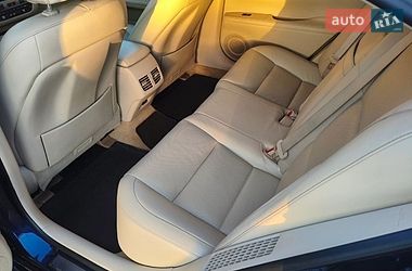 Седан Lexus ES 2013 в Киеве