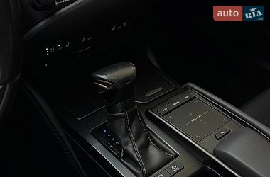 Седан Lexus ES 2019 в Николаеве