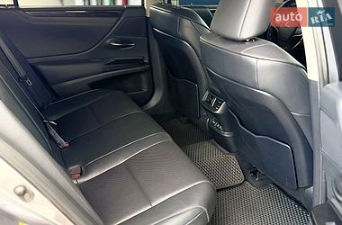 Седан Lexus ES 2019 в Николаеве