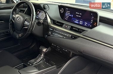 Седан Lexus ES 2019 в Николаеве