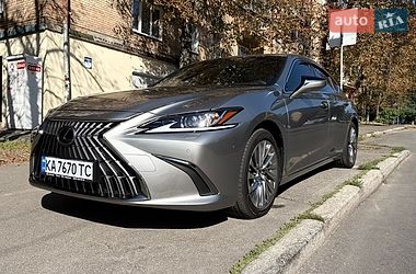 Седан Lexus ES 2025 в Киеве
