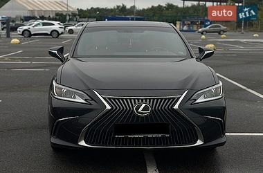 Седан Lexus ES 2019 в Киеве Седан Lexus ES 2019 в Киеве