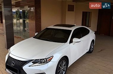 Седан Lexus ES 2016 в Харькове