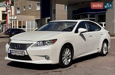 Lexus ES  2014