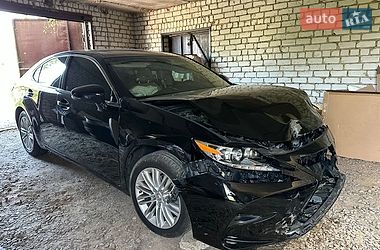 Lexus ES  2016