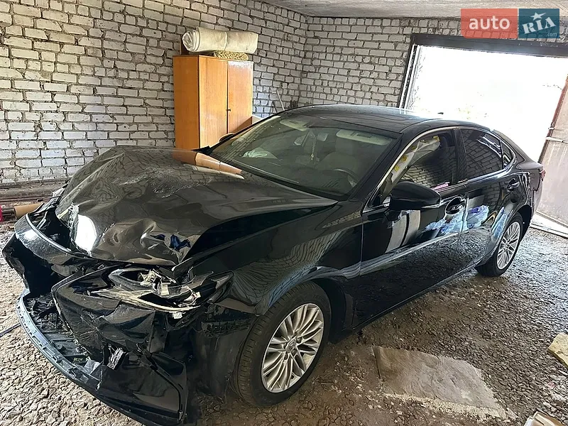 Lexus ES 2016
