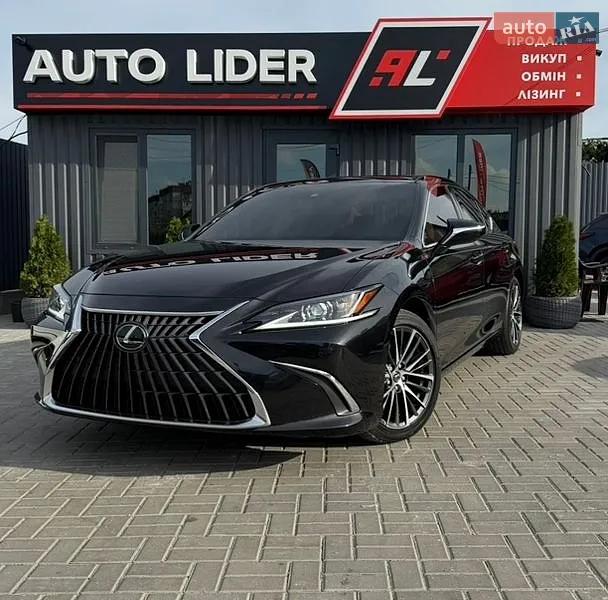 Lexus ES