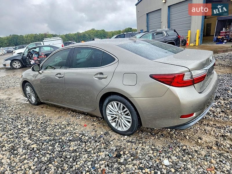 Седан Lexus ES 2017 в Чернігові