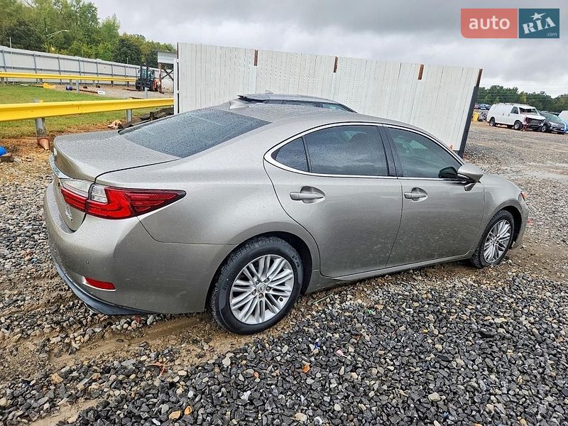 Седан Lexus ES 2017 в Чернігові