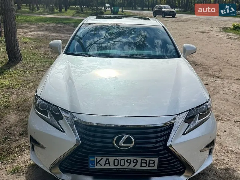 Lexus ES 2016
