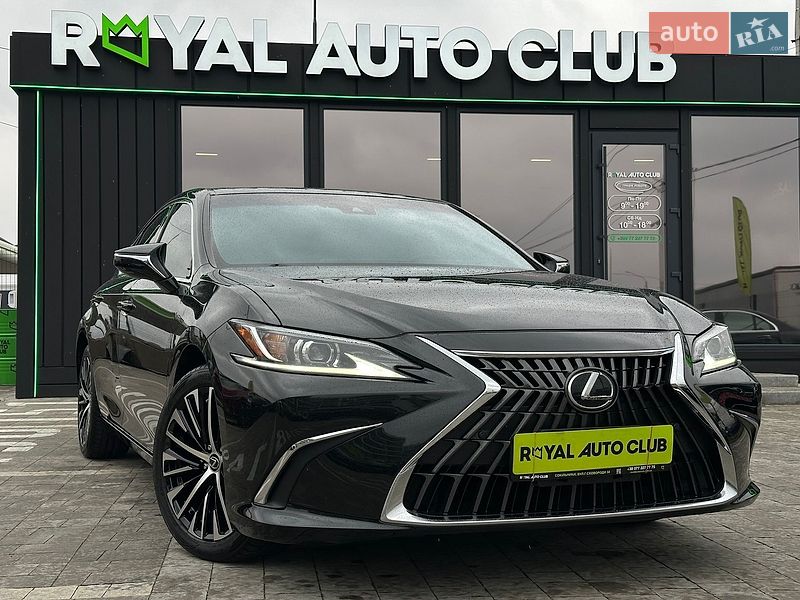 Седан Lexus ES 2023 в Львові