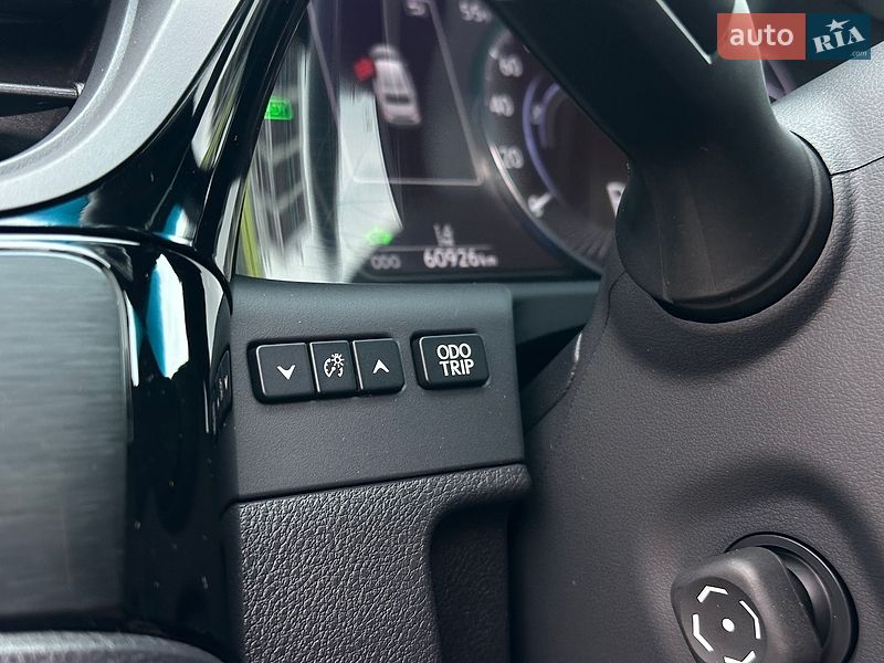 Седан Lexus ES 2023 в Львові