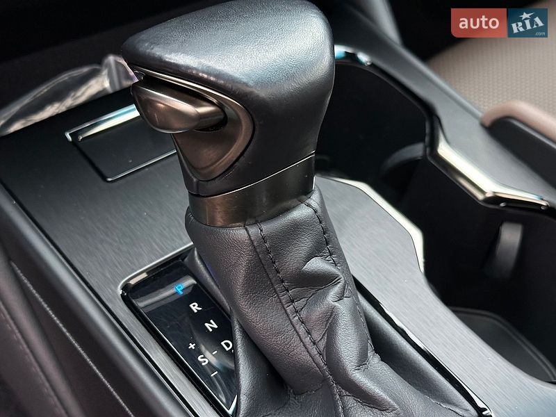 Седан Lexus ES 2023 в Львові