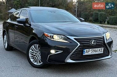 Lexus ES  2017
