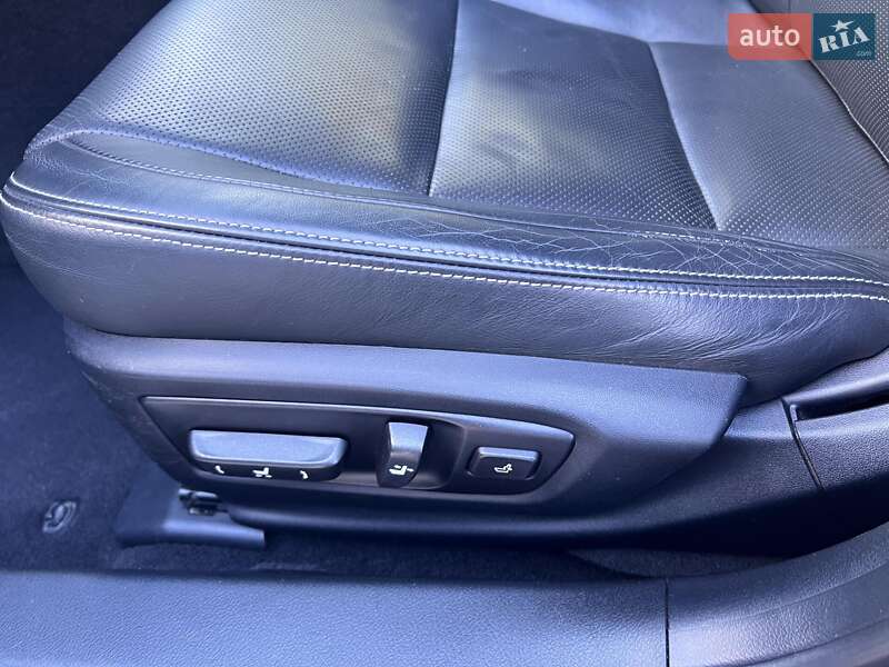 Седан Lexus GS 2013 в Краснограде