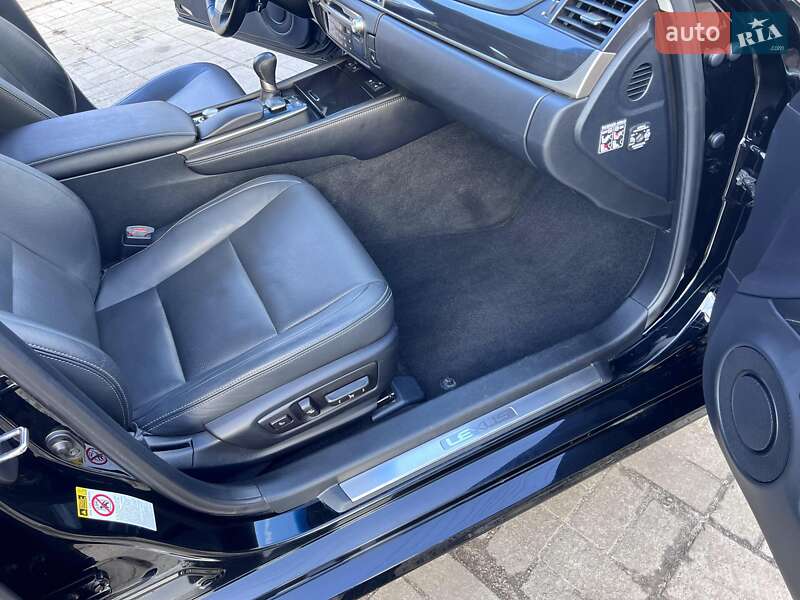 Седан Lexus GS 2013 в Краснограде