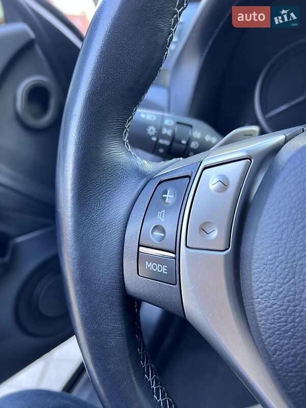 Седан Lexus GS 2013 в Краснограде