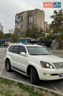 Lexus GX  2004