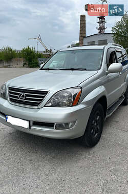 Lexus GX  2005